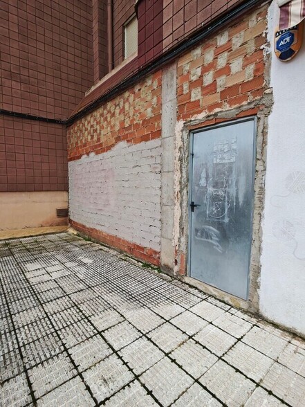 Multifamily in Cuenca, Cuenca for sale - Building Photo - Image 2 of 2
