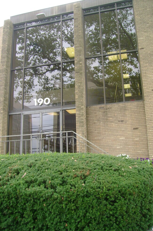 Plus de détails pour 190 State Route 27, Edison, NJ - Bureau à louer