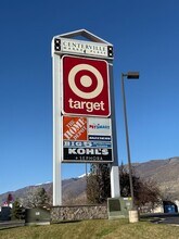 120-156 N Market Place Dr, Centerville, UT à louer Photo intérieure- Image 2 de 2