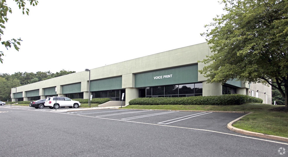 1433 State Route 34, Wall Township, NJ for lease - Primary Photo - Image 2 of 11