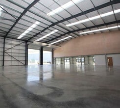 Kites Croft Business Park, Fareham for lease Interior Photo- Image 1 of 3