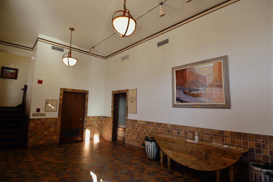 114 N San Francisco St, Flagstaff, AZ for lease - Building Photo - Image 3 of 14
