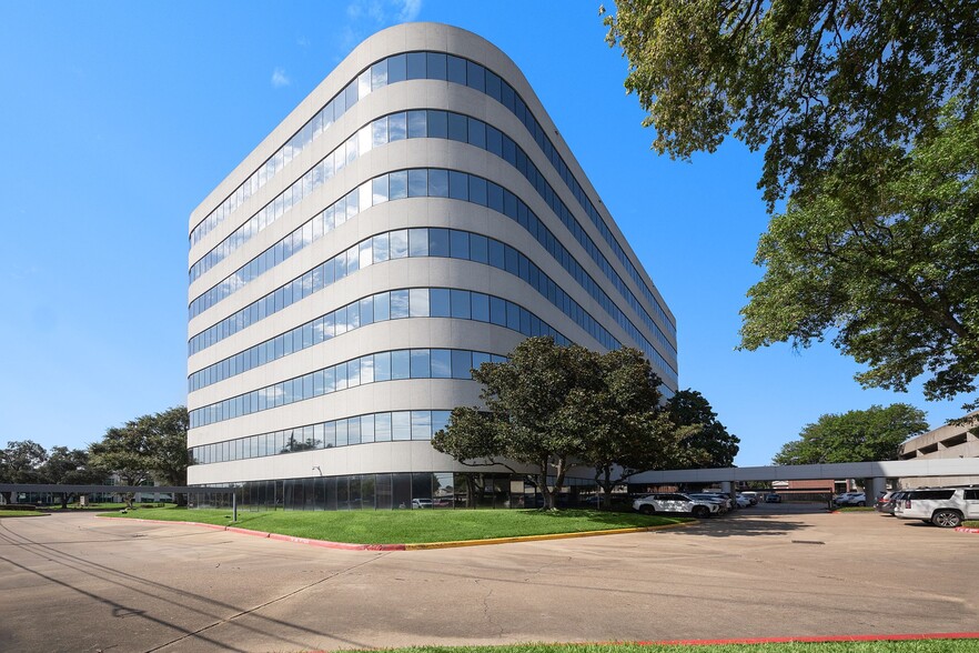 9800 Richmond Ave, Houston, TX for lease - Building Photo - Image 2 of 13