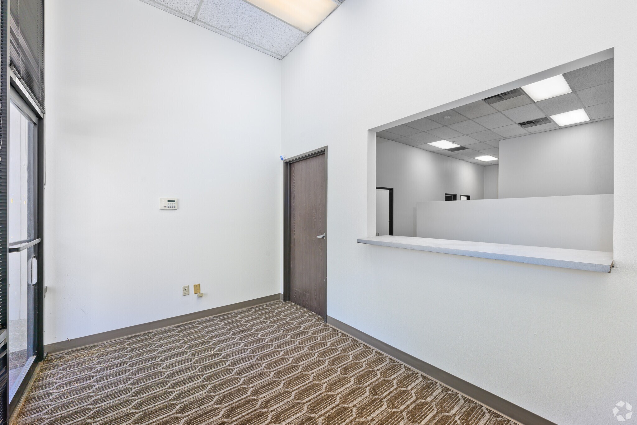 1126 W Foothill Blvd, Upland, CA for lease Interior Photo- Image 1 of 4