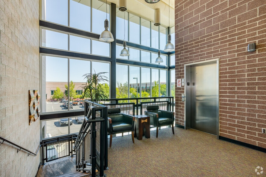991 Southpark Dr, Littleton, CO à louer - Photo du bâtiment - Image 3 de 10