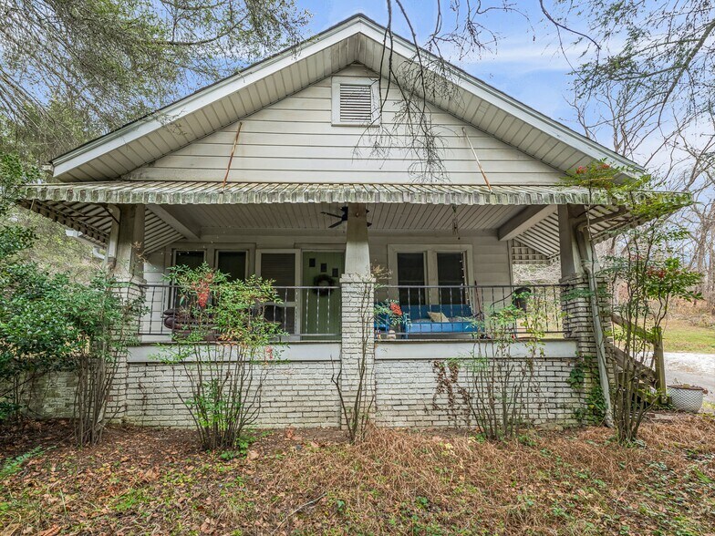 103 Weaverville Rd, Woodfin, NC à vendre - Photo du bâtiment - Image 2 de 44