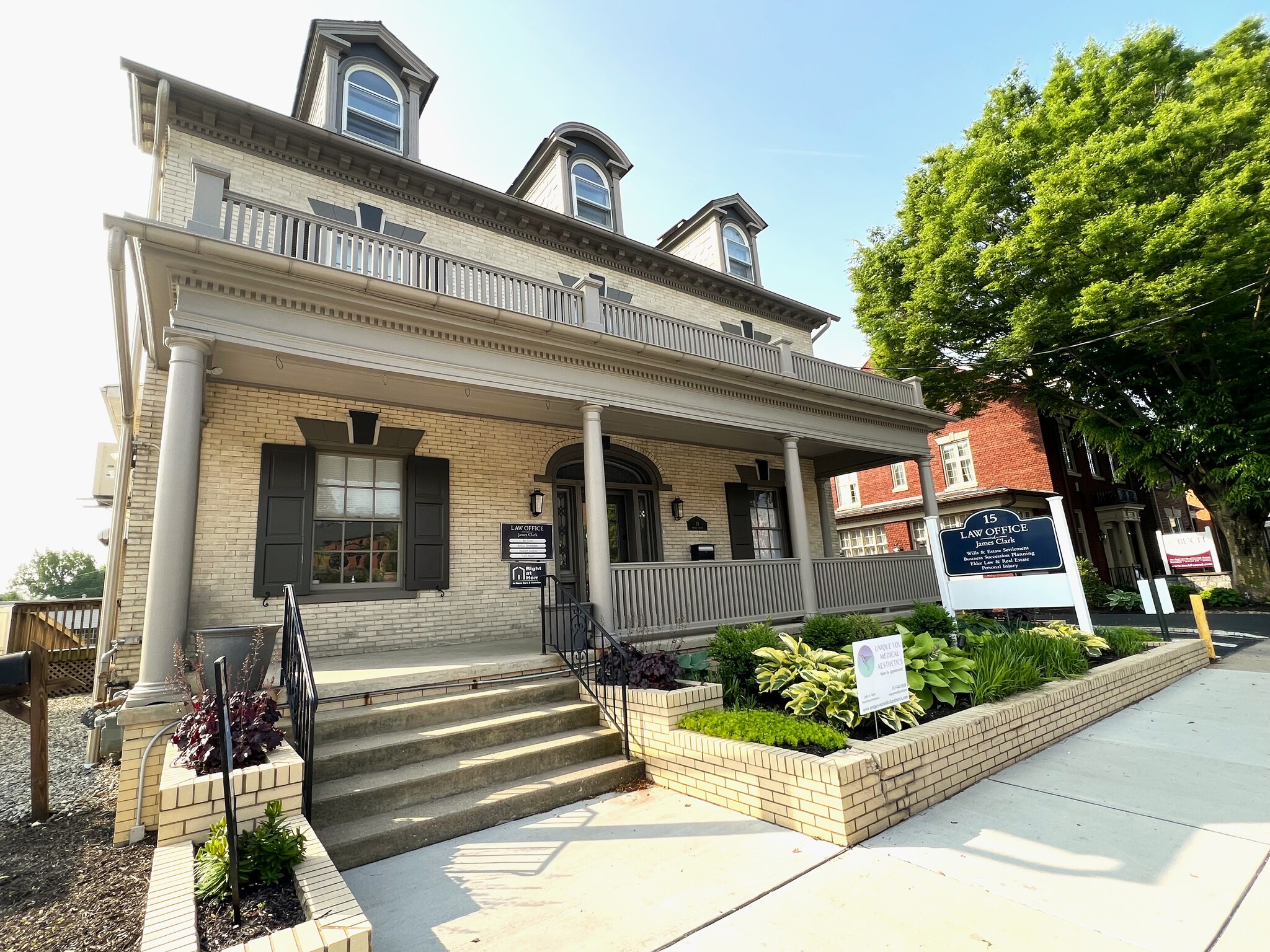 15 Market Sq, Manheim, PA for sale Primary Photo- Image 1 of 20