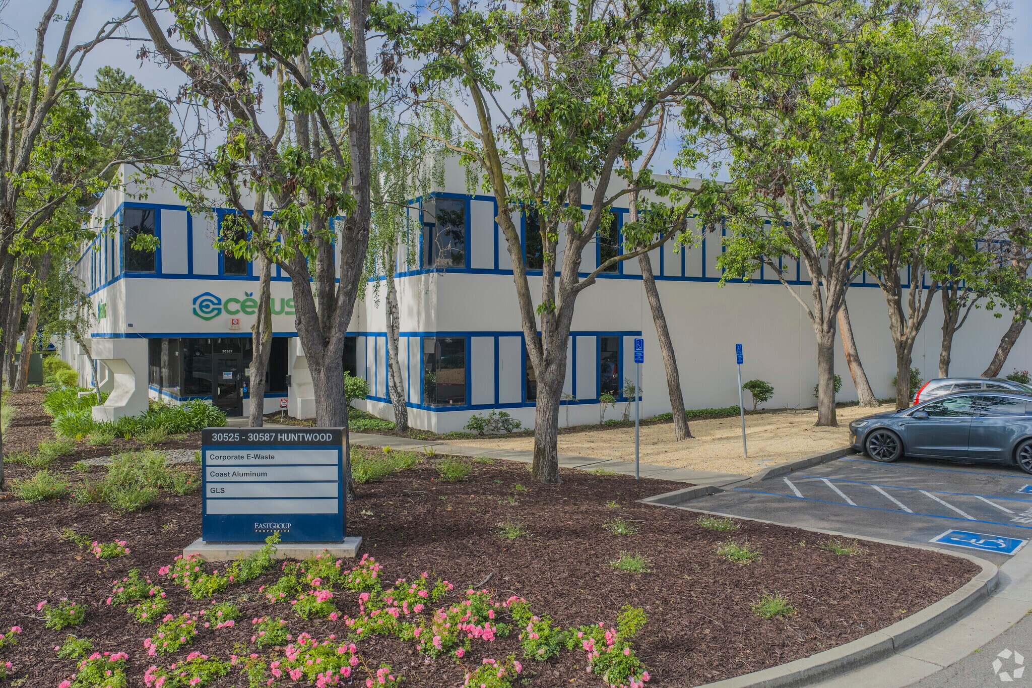 30587 Huntwood Ave, Hayward, CA for lease Primary Photo- Image 1 of 10