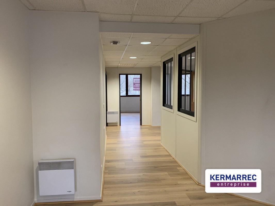 Office in Rennes for sale Interior Photo- Image 1 of 2