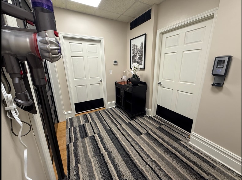 232 S Buchanan St, Edwardsville, IL for lease - Building Photo - Image 3 of 23