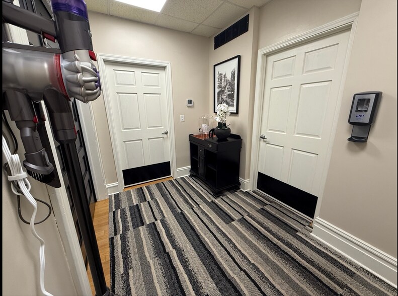 232 S Buchanan St, Edwardsville, IL à louer - Photo du bâtiment - Image 3 de 23