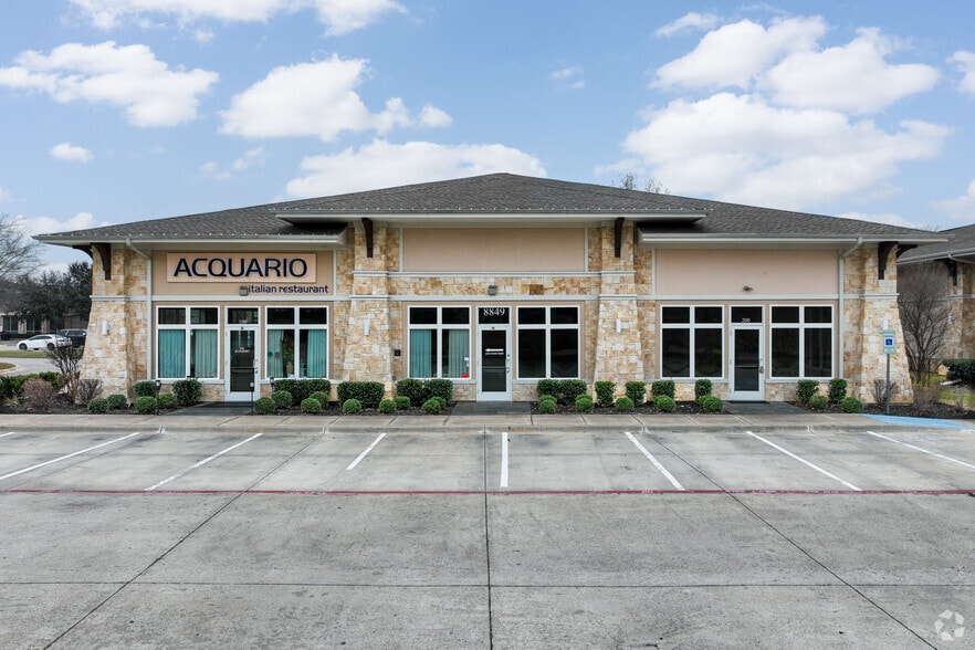 8849 Davis Blvd, Keller, TX for lease - Building Photo - Image 2 of 15