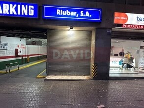 Retail in Barcelona, Barcelona for lease Interior Photo- Image 2 of 6