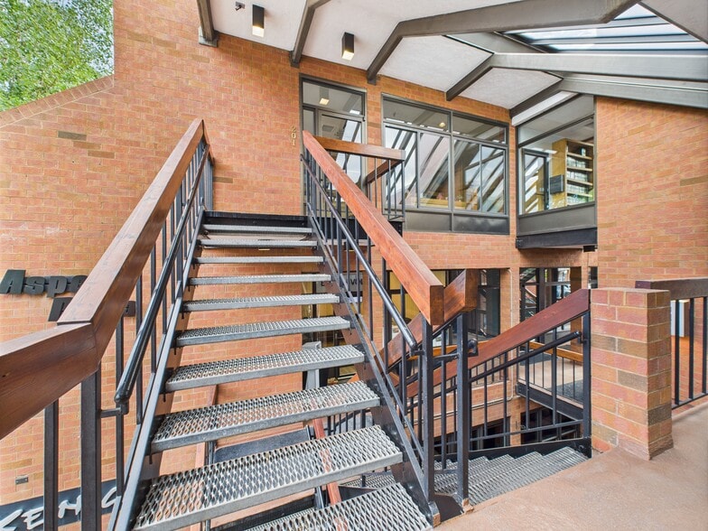 533 E Hopkins Ave, Aspen, CO for lease - Building Photo - Image 2 of 2