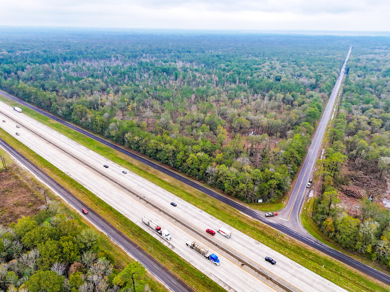 I H 10 E, Vidor, TX à louer - Photo du bâtiment - Image 2 de 5