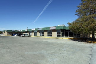 Plus de détails pour 2128 N 14th St, Ponca City, OK - Commerce de détail à louer