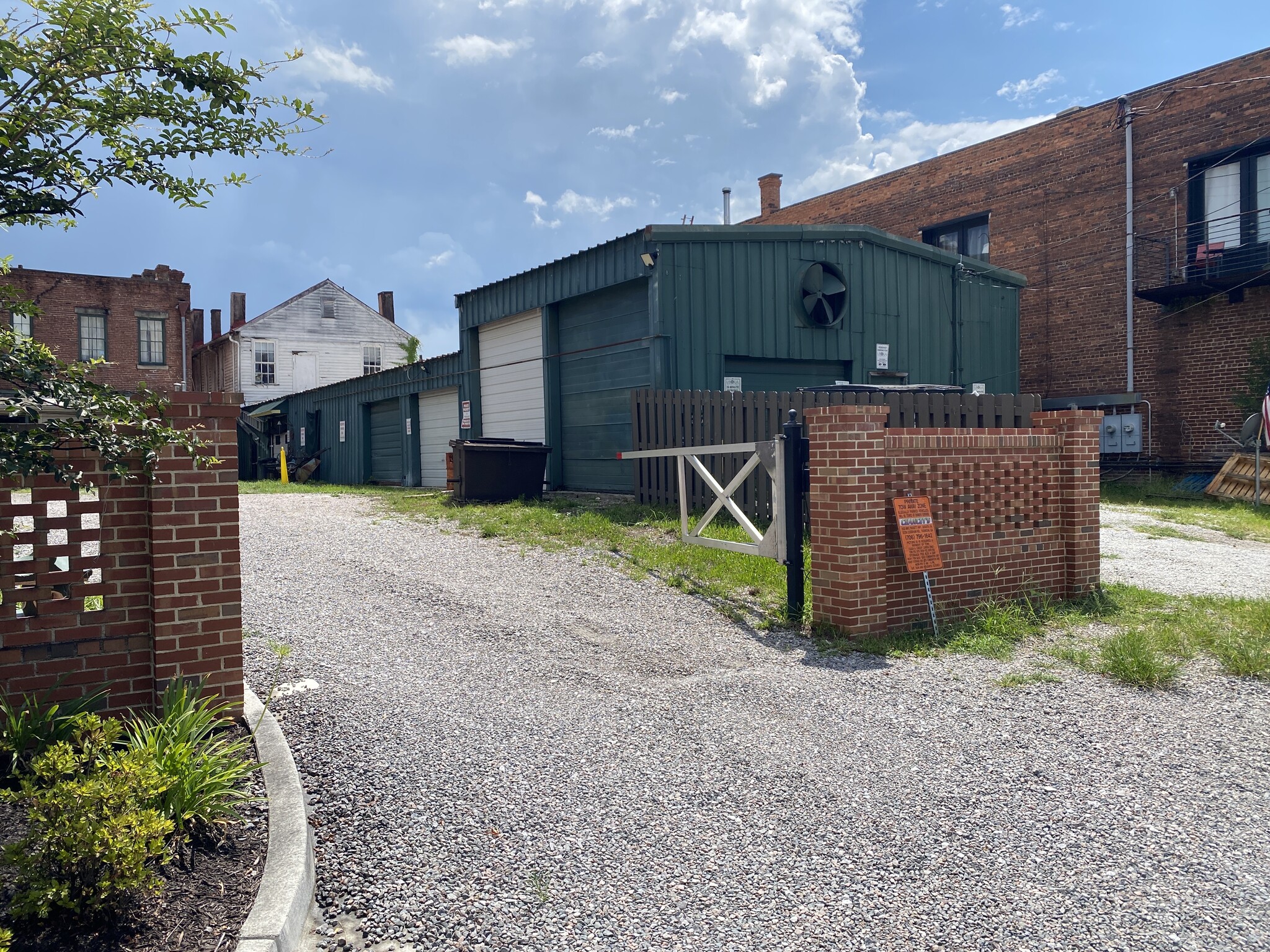 1128 Jones St, Augusta, GA for lease Primary Photo- Image 1 of 13