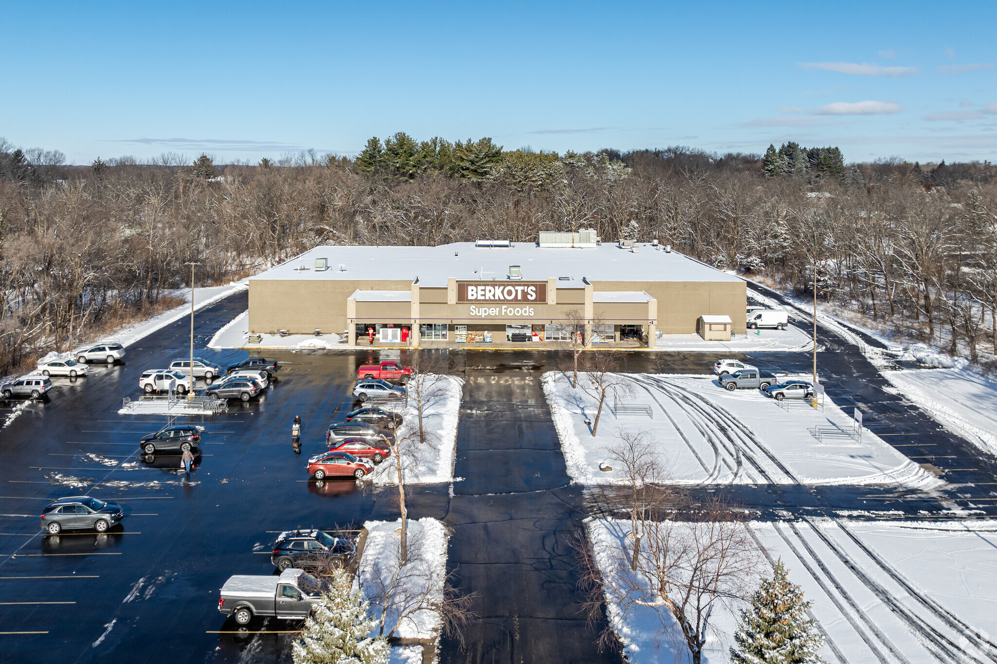 690 W State St, Burlington, WI à vendre Photo du bâtiment- Image 1 de 23