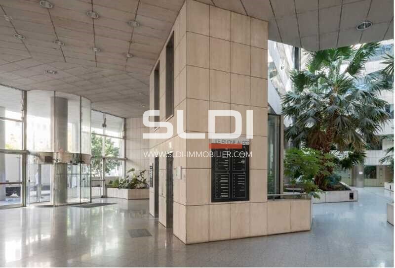 235 Cours Lafayette, Lyon for sale - Lobby - Image 2 of 9