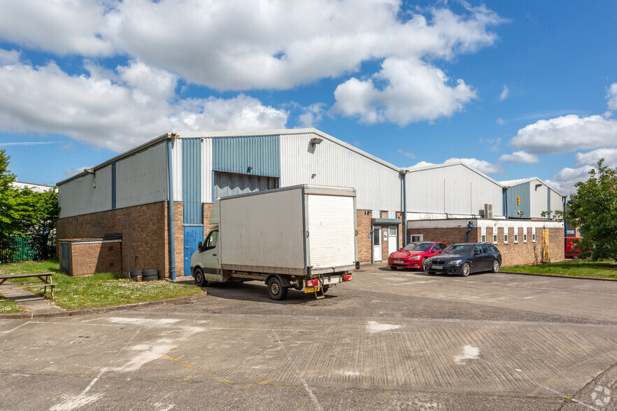 Newbridge Clos, Bristol for lease - Building Photo - Image 2 of 7