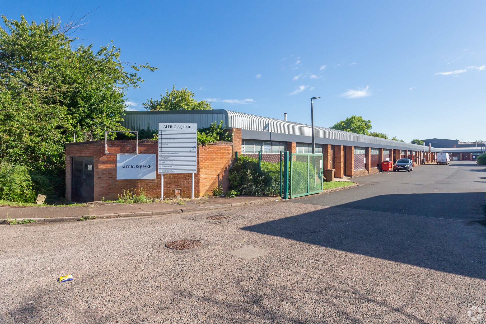 Alfric Sq, Peterborough for lease Primary Photo- Image 1 of 5