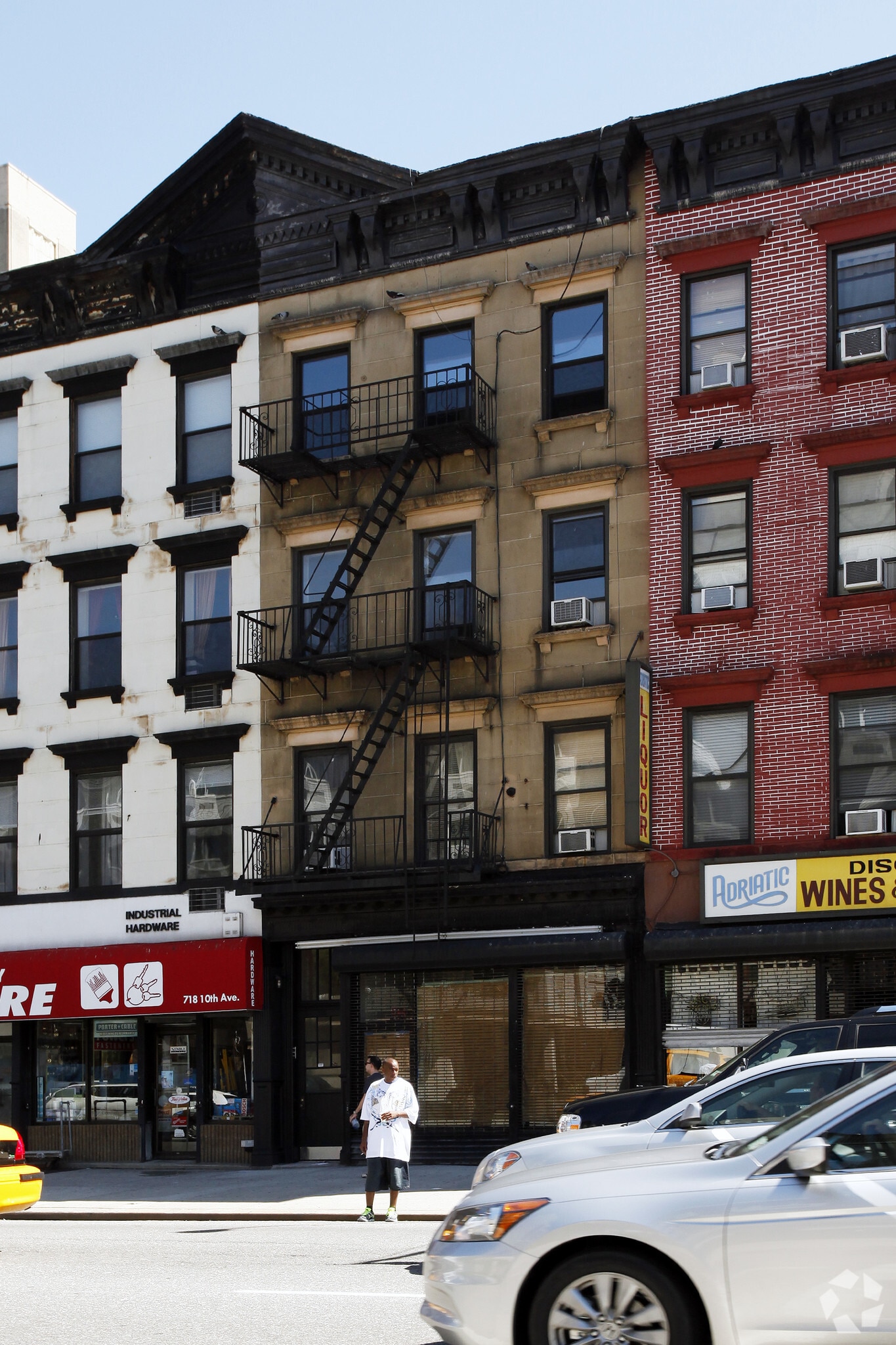 716 10th Ave, New York, NY for sale Primary Photo- Image 1 of 8