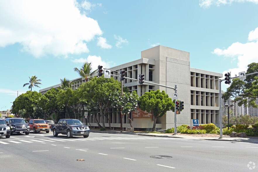 614 Kapahulu Ave, Honolulu, HI for sale - Primary Photo - Image 1 of 9