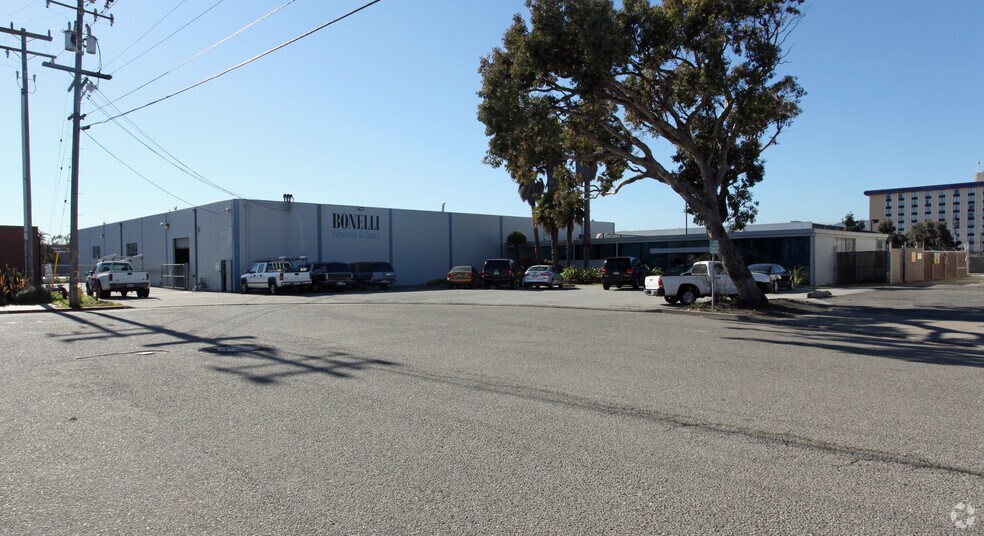 330 Corey Way, South San Francisco, CA for lease - Primary Photo - Image 1 of 2