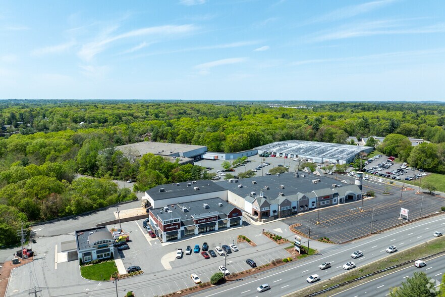 24-38 Broadway, Lynnfield, MA à louer - Aérien - Image 3 de 6