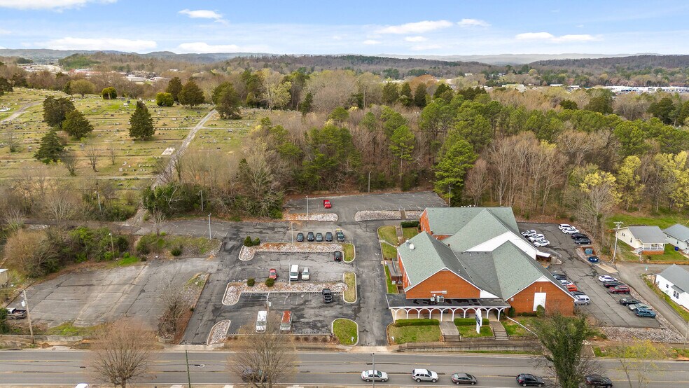 940 S Ocoee St, Cleveland, TN à vendre - Photo du bâtiment - Image 2 de 34