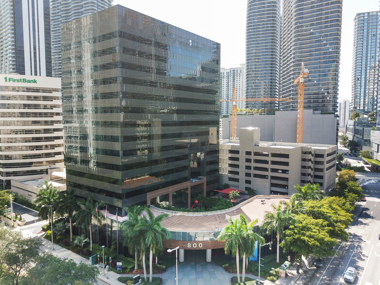 800 Brickell Ave, Miami, FL for lease - Aerial - Image 3 of 27