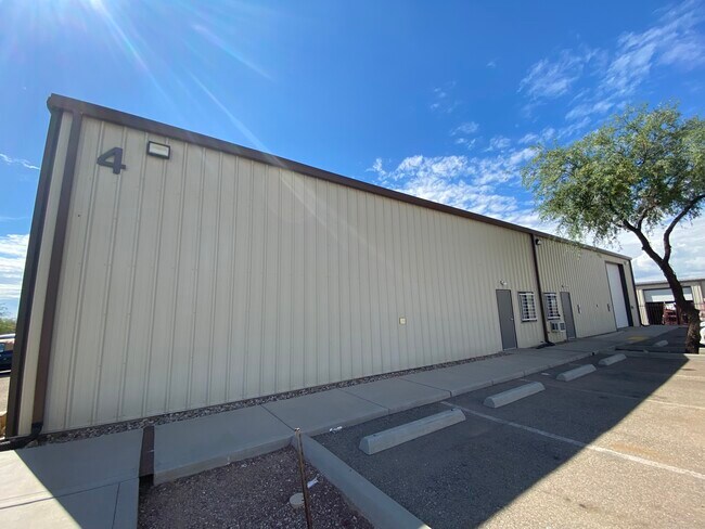 More details for 8300 E Valencia Rd, Tucson, AZ - Industrial for Lease