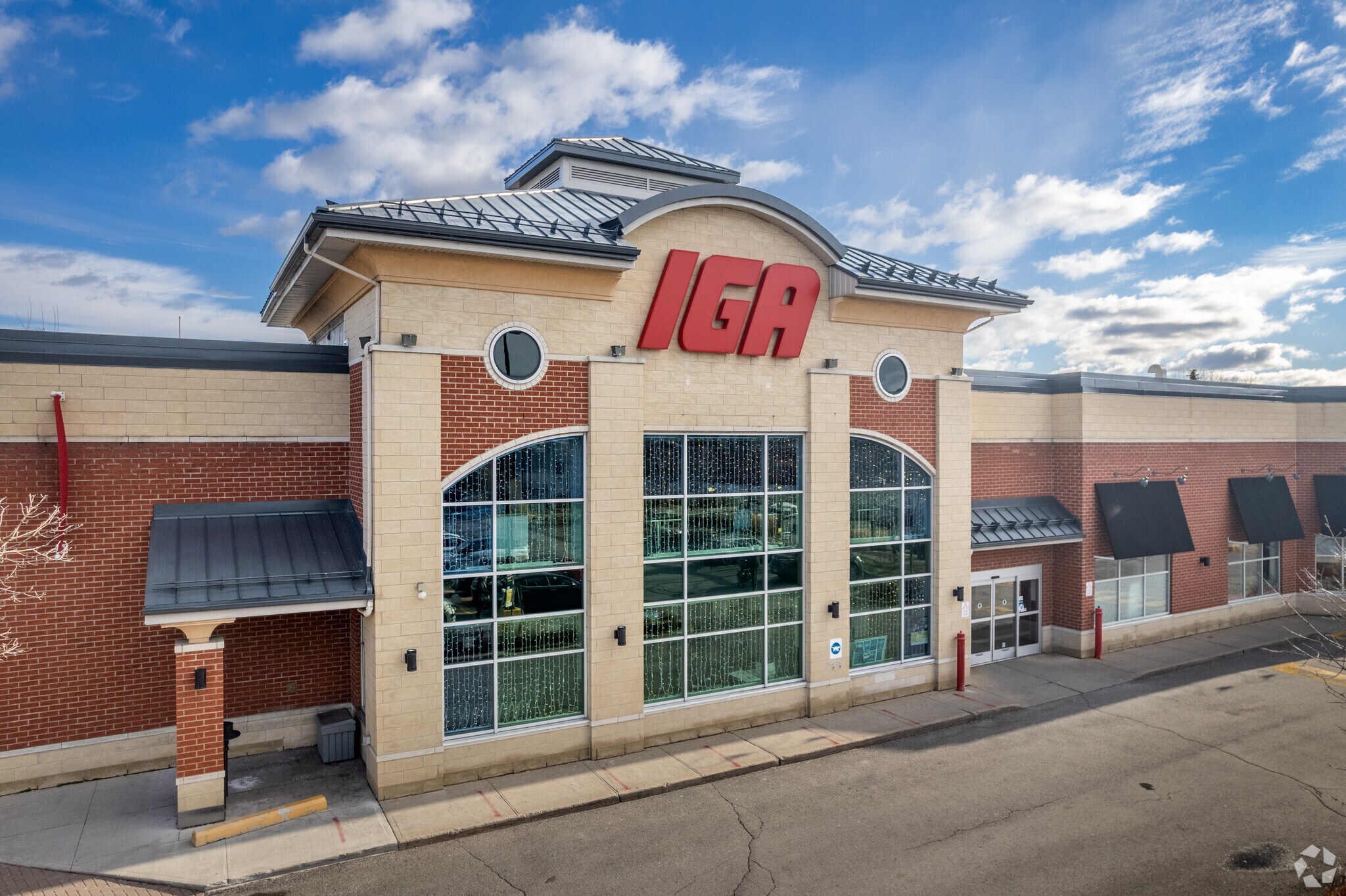 38 Pl du Commerce, Montréal, QC à vendre Photo du bâtiment- Image 1 de 1