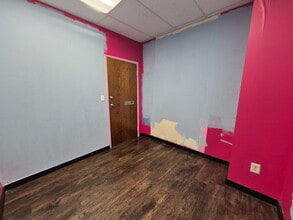 2500 W Broad St, Athens, GA for lease Interior Photo- Image 1 of 4