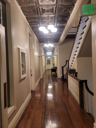 Plus de détails pour 1 E Center St, Provo, UT - Bureau à vendre