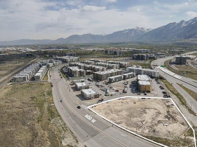 13657 South 600 West, Draper, UT à vendre - Photo du bâtiment - Image 3 de 7