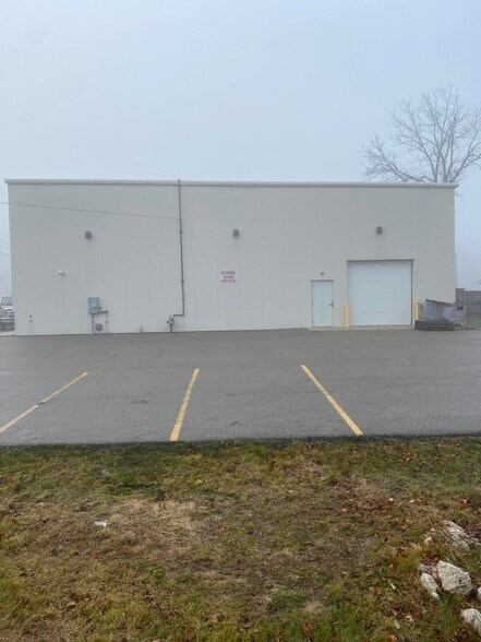 330 Adams St, Newaygo, MI à vendre - Photo du bâtiment - Image 3 de 15