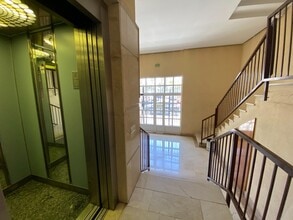 Office in València, Valencia for lease Interior Photo- Image 2 of 28