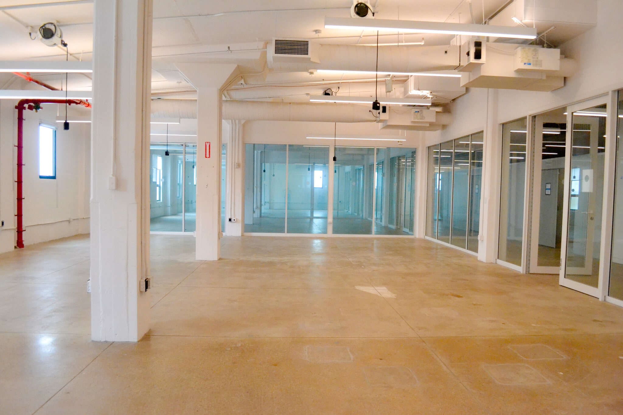 610 W 26th St, New York, NY for lease Primary Photo- Image 1 of 15