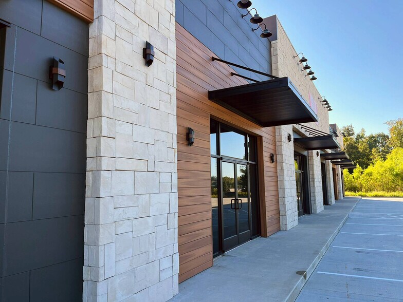 2000 Shelby Rd., Poplar Bluff, MO à louer - Photo du bâtiment - Image 3 de 7