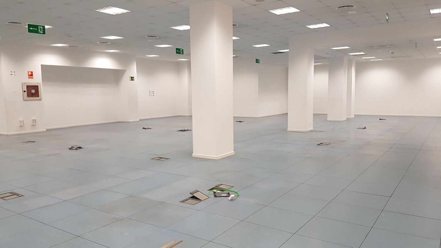 Office in SEVILLA for lease Building Photo- Image 1 of 11