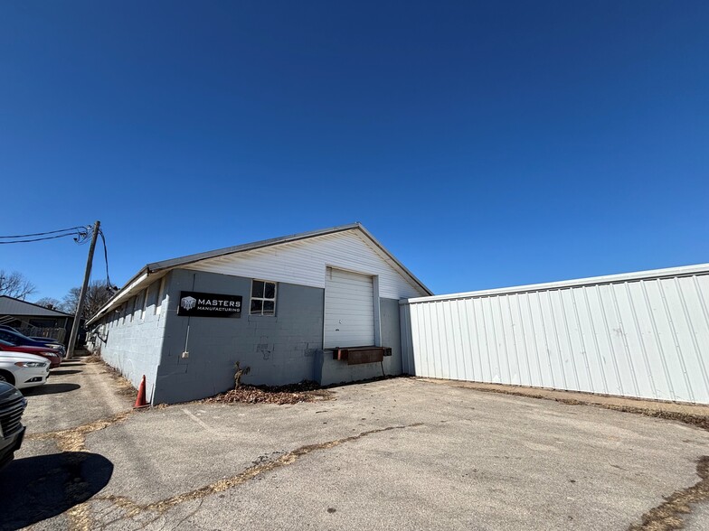 505 E Harrison St, Republic, MO à louer - Photo du bâtiment - Image 2 de 2