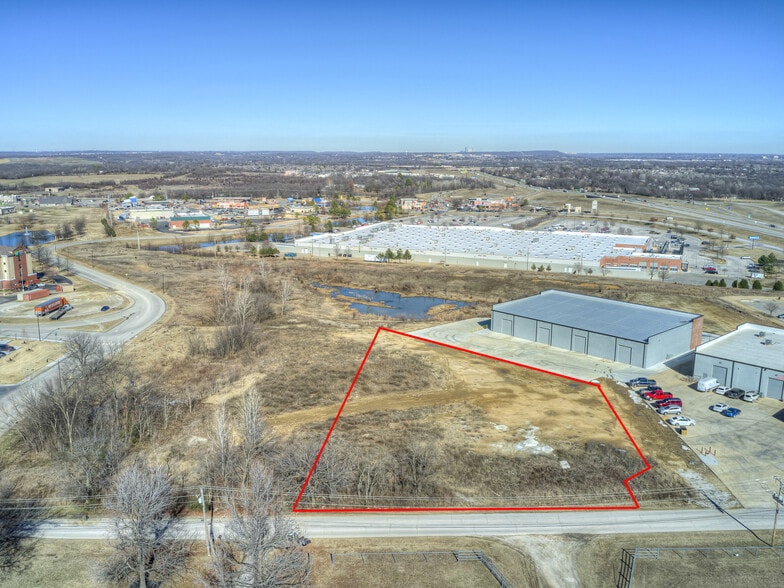 West 126th Street, Glenpool, OK for sale - Aerial - Image 2 of 7