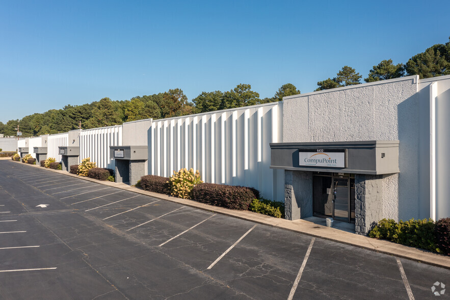 6420-6432 Warren Dr, Norcross, GA for lease - Building Photo - Image 1 of 8