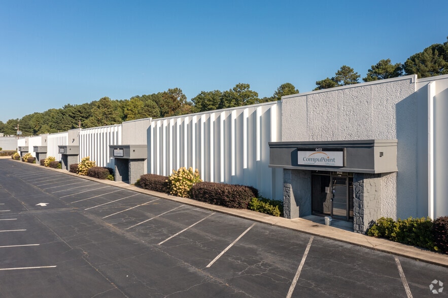 6420-6432 Warren Dr, Norcross, GA for lease - Primary Photo - Image 1 of 8