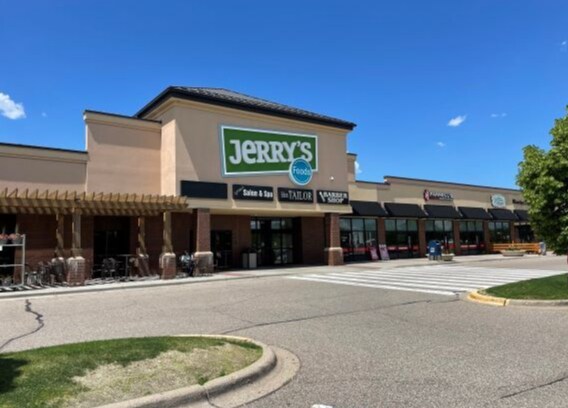 9645 Anderson Lakes Pky, Eden Prairie, MN for lease Building Photo- Image 1 of 7