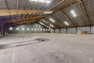 1900 E Brundage Ln, Bakersfield, CA à louer Numérisation 3D de Matterport- Image 1 de 11