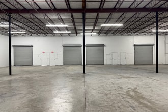 6593 Powers Ave, Jacksonville, FL à louer Photo intérieure- Image 2 de 4