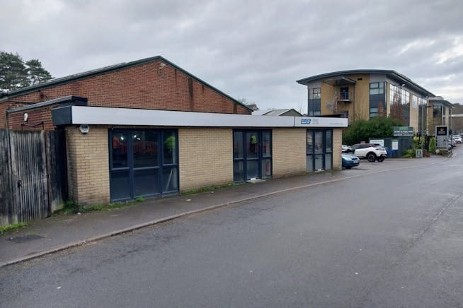 Lyndhurst Road, Sunninghill for lease Building Photo- Image 1 of 6