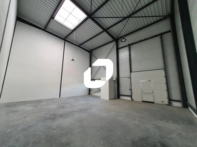 Flex dans Bussy-Saint-Georges à louer - Photo intérieure - Image 2 de 28